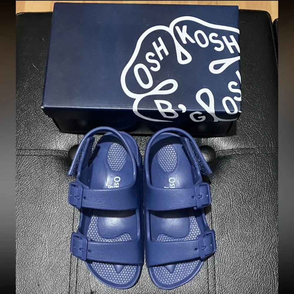 BRAND NEW Osh Kosh B’Gosh Navy Unisex Toddler Sandals